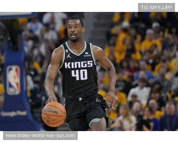 马刺巴恩斯左脚踝酸痛出战成疑 经验丰富侧翼状态不明 马刺巴恩斯左脚踝酸痛出战成疑 经验丰富侧翼状态不明